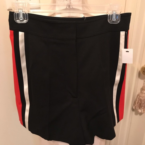 Alexander McQueen shorts nwt size 42 $1190 - Picture 1 of 13